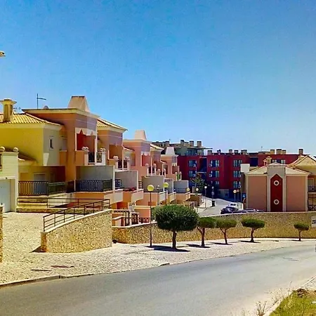 Oceanview Duplex Shared Pool & Holiday home Sesimbra