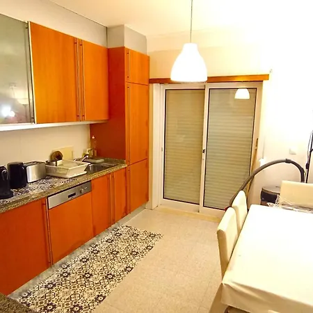 Hébergement de vacances Oceanview Luxury Duplex With Pool & Gym Near Lisbon
