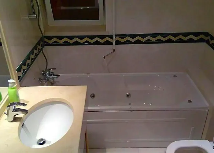 Lisbon South Bank Oceanview Lux Duplex Pool & Gym Σπίτι διακοπών