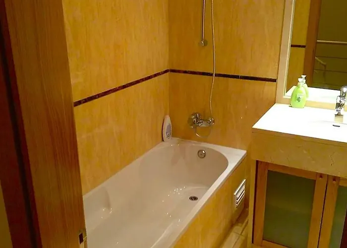 Lisbon South Bank Oceanview Lux Duplex Pool & Gym Σπίτι διακοπών *