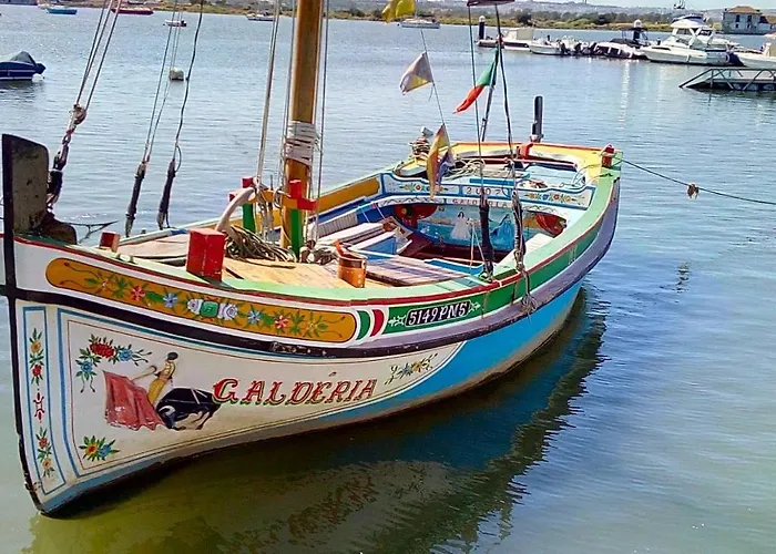 Lisbon South Bank Oceanview Lux Duplex Pool & Gym *