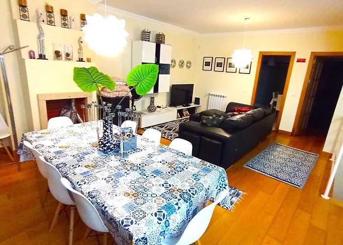 Oceanview Luxury Duplex With Pool & Gym Near Lisbon