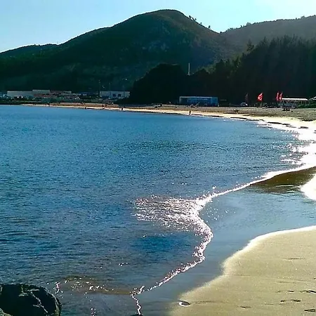 Lisbon South Bank Oceanview Lux Duplex Pool & Gym Nyaraló *