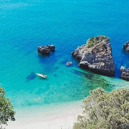 Lisbon South Bank Oceanview Lux Duplex Pool & Gym Nyaraló