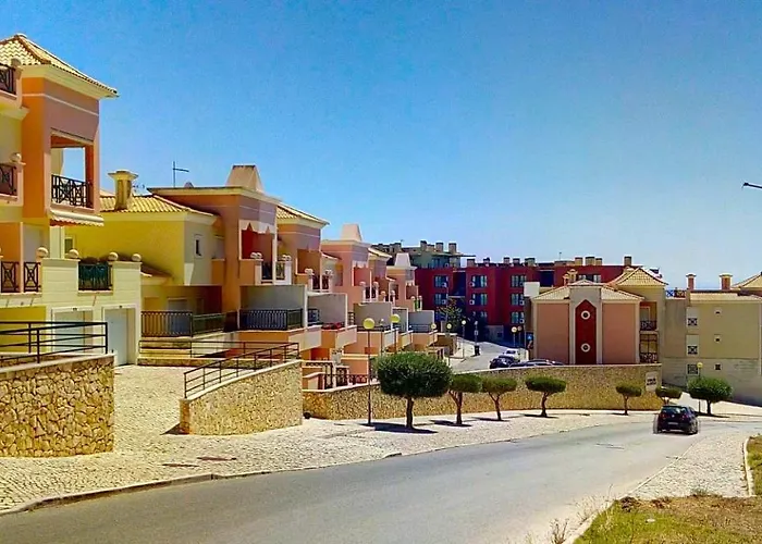 Oceanview Luxury Duplex With Pool & Gym Near Lisbon Casa vacanze Sesimbra