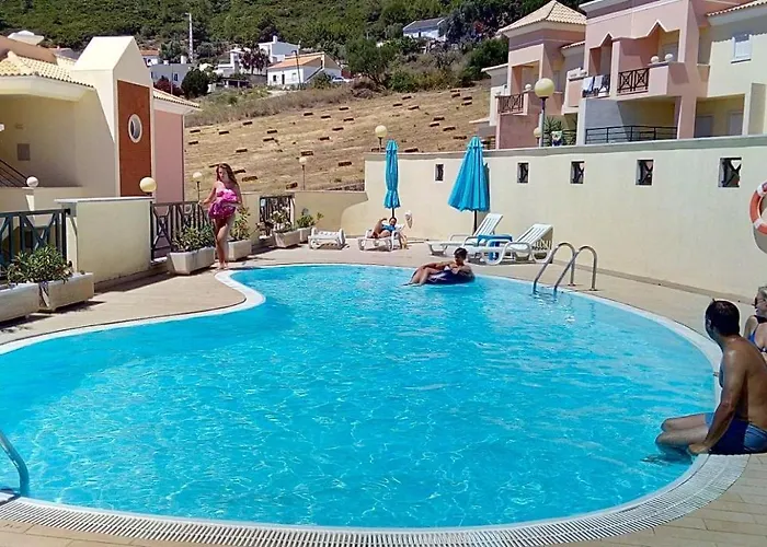 Oceanview Luxury Duplex With Pool & Gym Near Lisbon