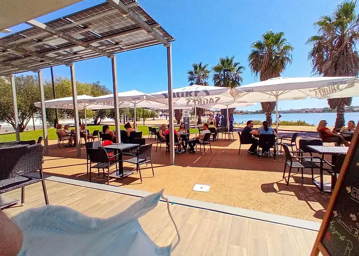 Oceanview Luxury Duplex With Pool & Gym Near Lisbon *