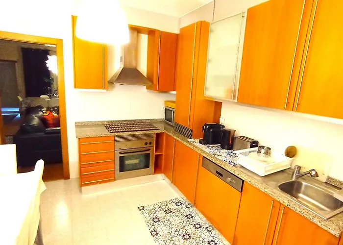 Oceanview Luxury Duplex With Pool & Gym Near Lisbon