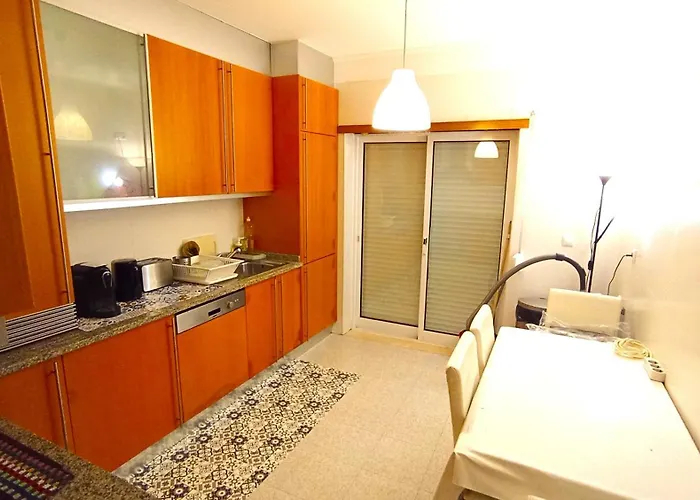 Dom wakacyjny Oceanview Luxury Duplex With Pool & Gym Near Lisbon